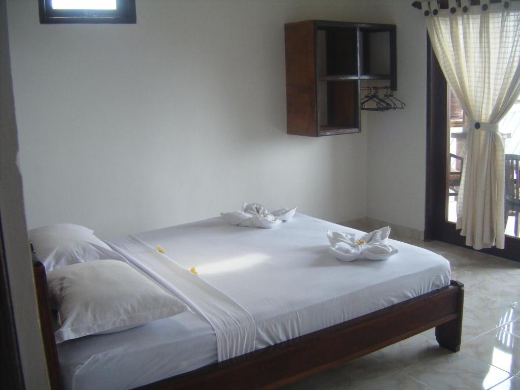 Bubu Racok Homestay Amed Quarto foto